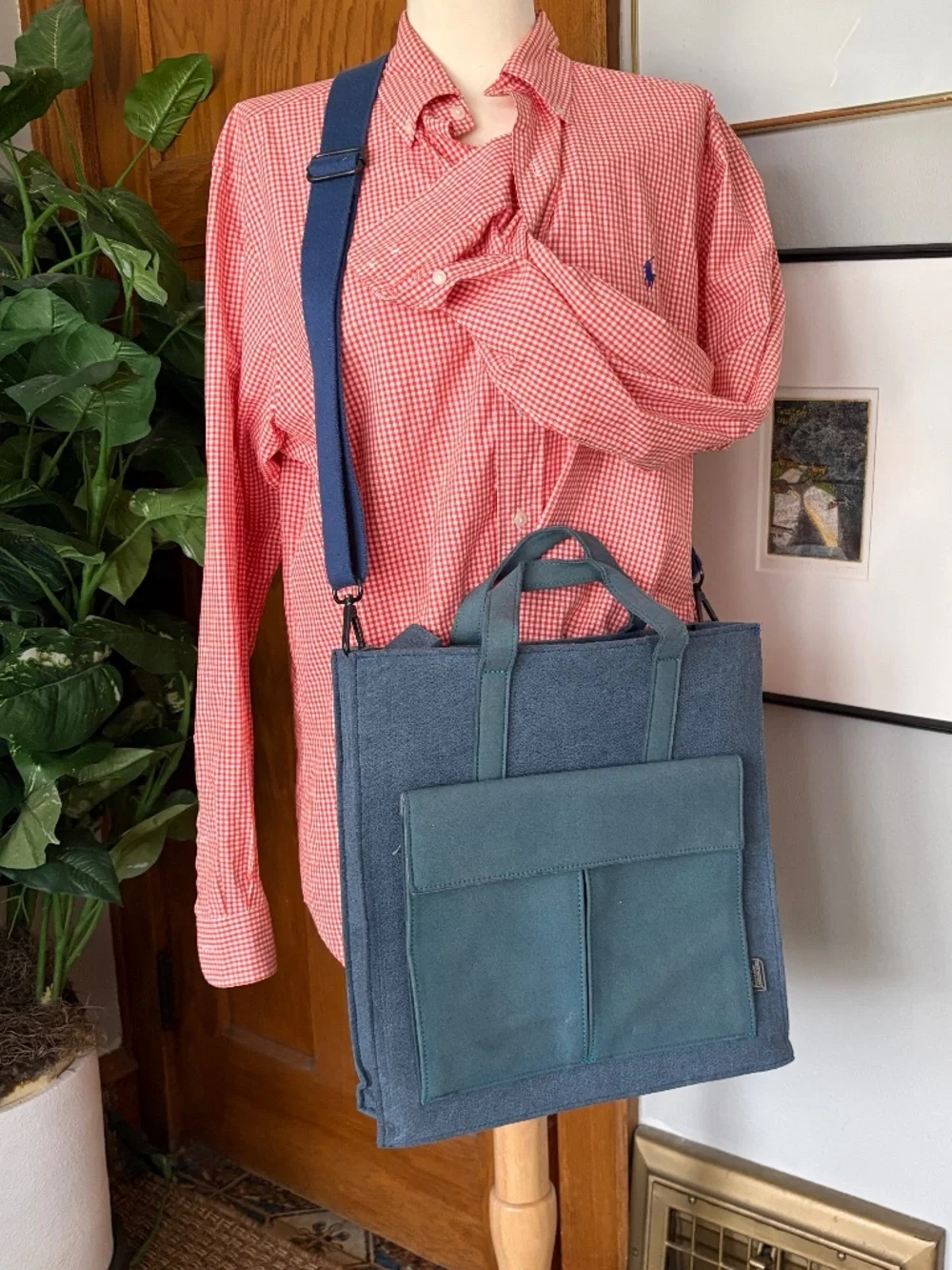 M.R.K.T. Crawford Tote Mad Rabbit Kicking Tiger Laptop Crossbody Purse Bag Felt